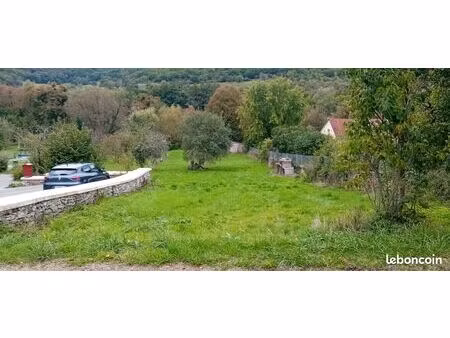 terrain 1 745 m² au cœur du village avec accès au canal de bourgogne
