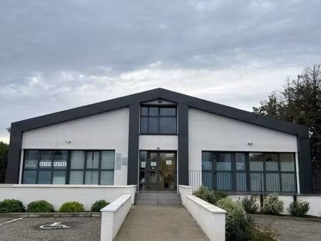 bureau à louer isle jourdain