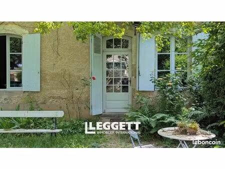 maison 8 pièces 245 m²