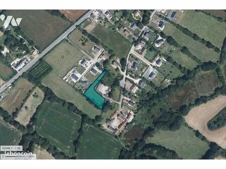 terrain 1328 m² st christophe du foc