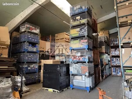 local industriel 370 m²