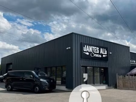 local commercial 300 m² saint berthevin