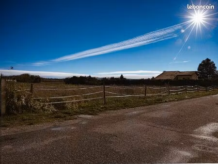 terrain 827 m² sablons