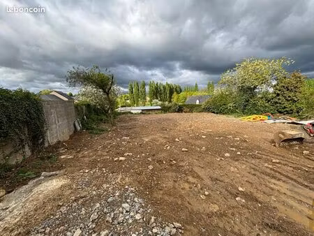 terrain constructible - 730 m2