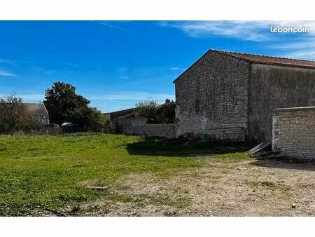 terrain 1 884 m² marsais