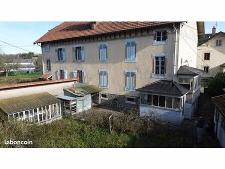 immeuble 5 pièces 131 m²