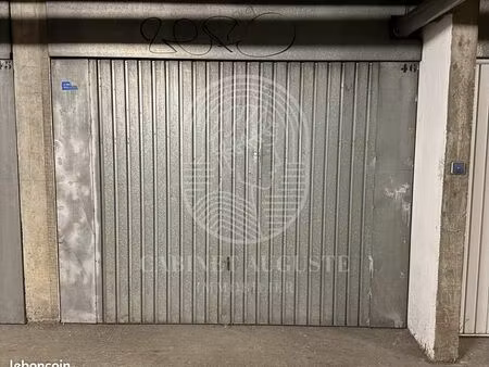 parking/box 15 m² nîmes