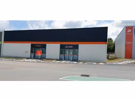 local commercial 750 m² paray le monial