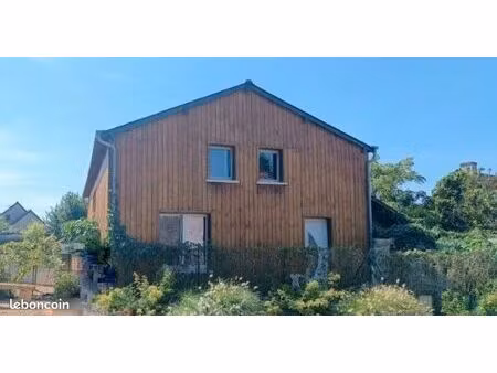 maison 6 pièces 141 m²