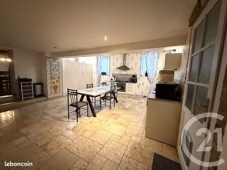 maison 6 pièces 200 m²