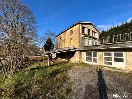 maison de village 255 m² marges