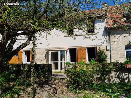 maison cinq chambres pouilly