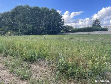 terrain 1 000 m² cavignac