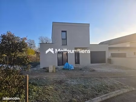 maison 6 pièces 135 m²