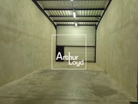 local 222 m² étupes