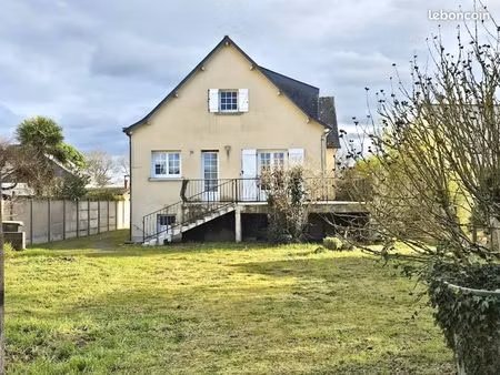 maison de 153m2 habitables sur terrain constructible de 923m2