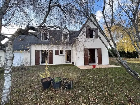 maison 6 pièces 136 m²