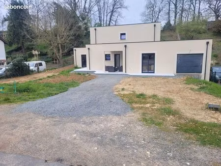 maison 6 pièces 155 m²