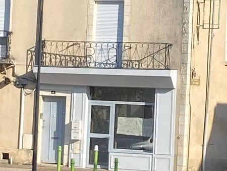 à louer local commercial sur noyant 49490