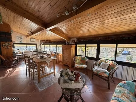 maison 6 pièces 141 m²