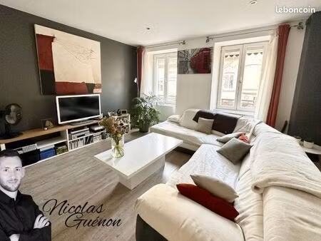 appartement 3 pièces 83 m²