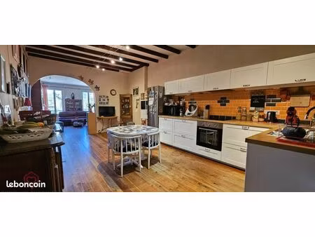 immeuble 3 pièces 92 m²