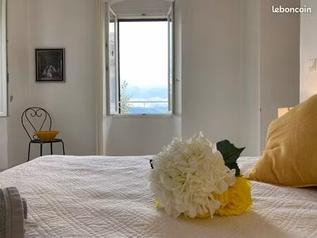 bel appartement vue montagnes