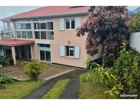 villa 5 pièces 189 m²