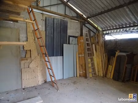 local industriel 50 m²