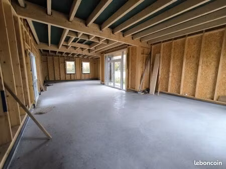 local 70 m² fondettes