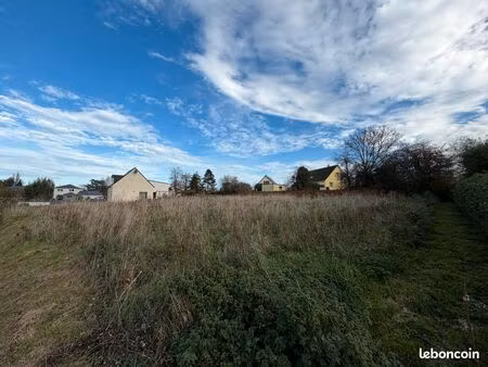 terrain rampan 1513 m²