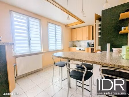 maison 6 pièces 135 m²