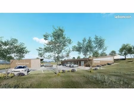 local 700 m² foulayronnes