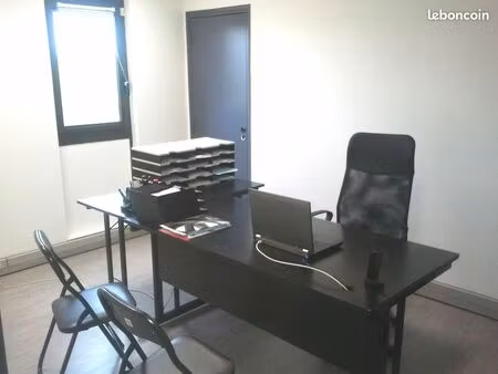 location bureaux de 14m² à 82m²