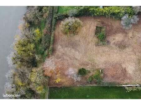 terrain 3 000 m² saint ay