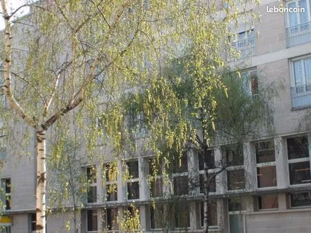 parking 13 m² reims