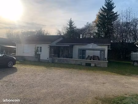 maison d'habitation + local commercial + terrain constructible et viabilise