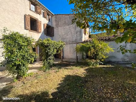 maison 7 pièces 223 m²