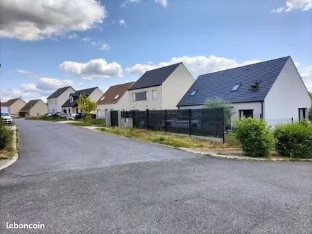 terrain 555 m² dieudonne