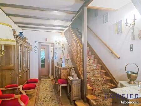 maison 5 pièces 77 m²