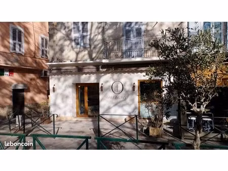 vente fond de commerce et murs (place du marché - bastia)