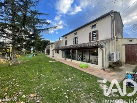 maison 5 pièces 218 m²