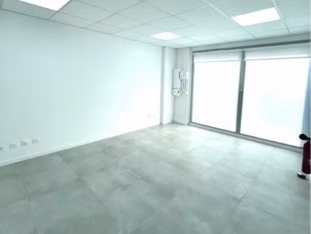 local professionnel bureaux