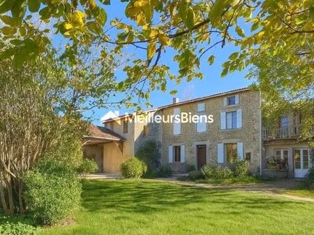 propriété 9 pièces 400 m²