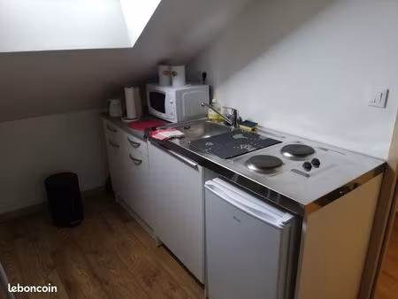 location studio meublé