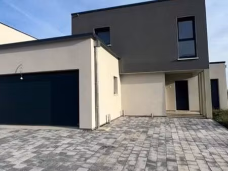 maison avec piscine à vendre à entrange