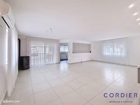 appartement 5 pièces 151 m²