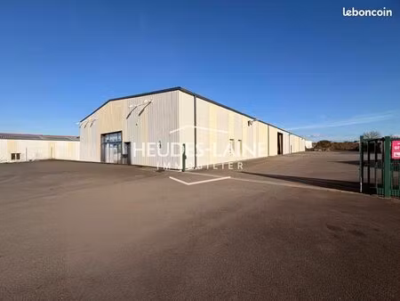 local commercial 1 500 m²