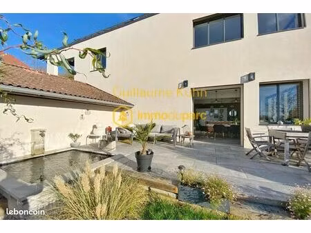 grange 9 pièces 229 m²