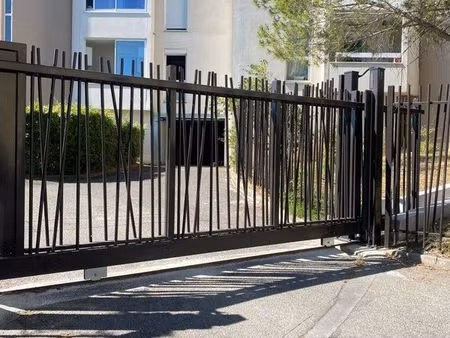 garage ferme parc euromedecine